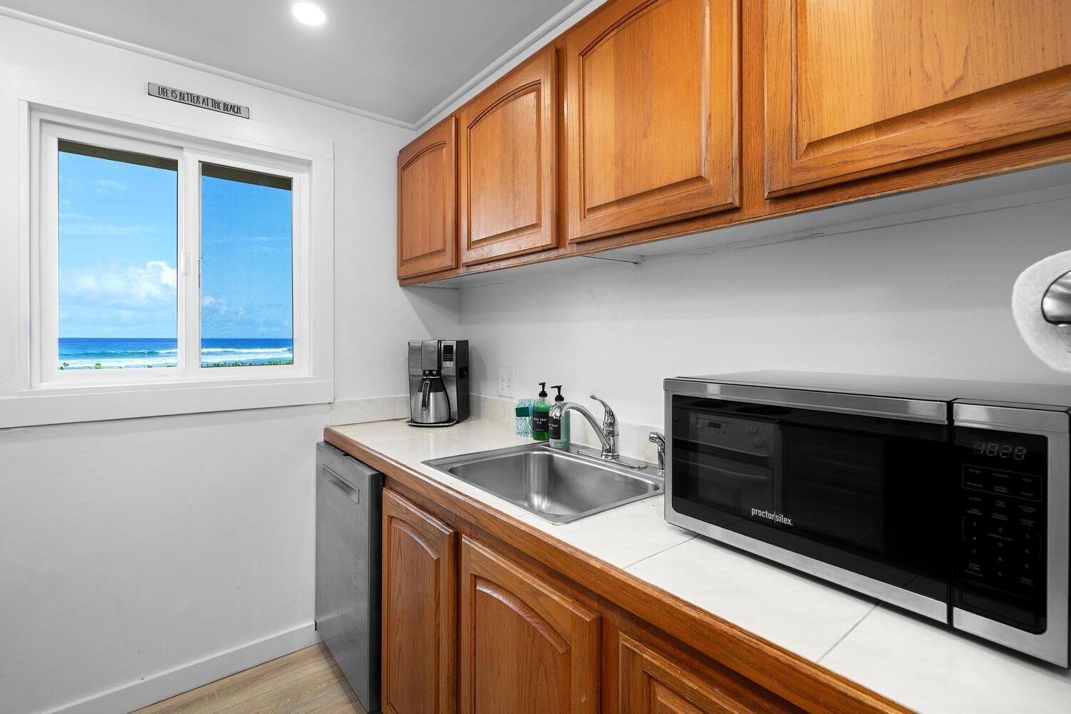 Kona Surf & Racquet Club