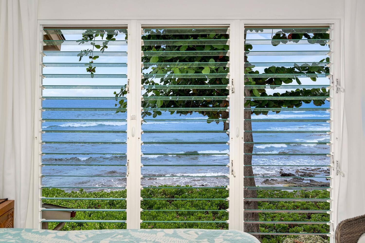 Kona Surf & Racquet Club