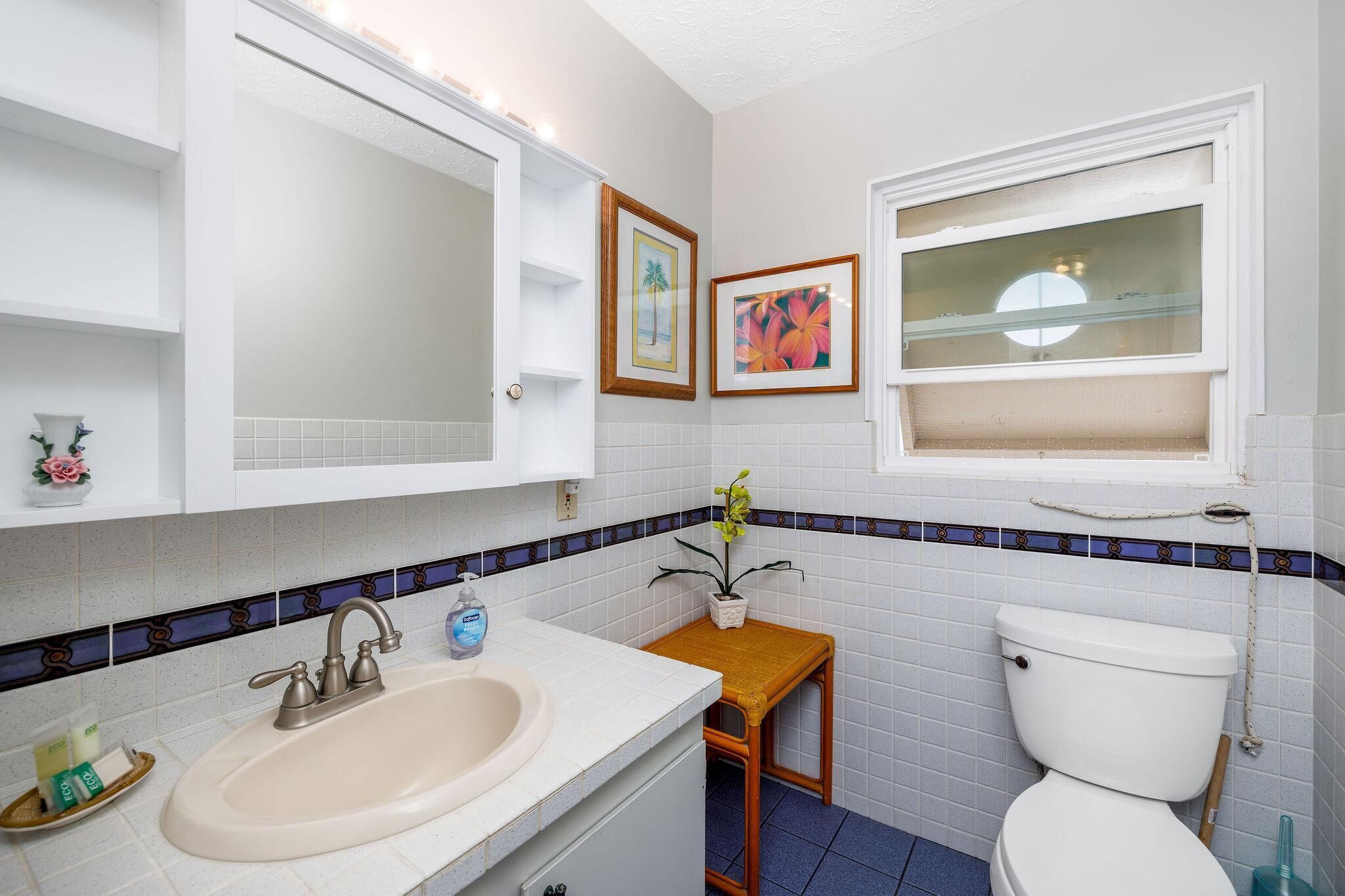 Kona Surf & Racquet Club