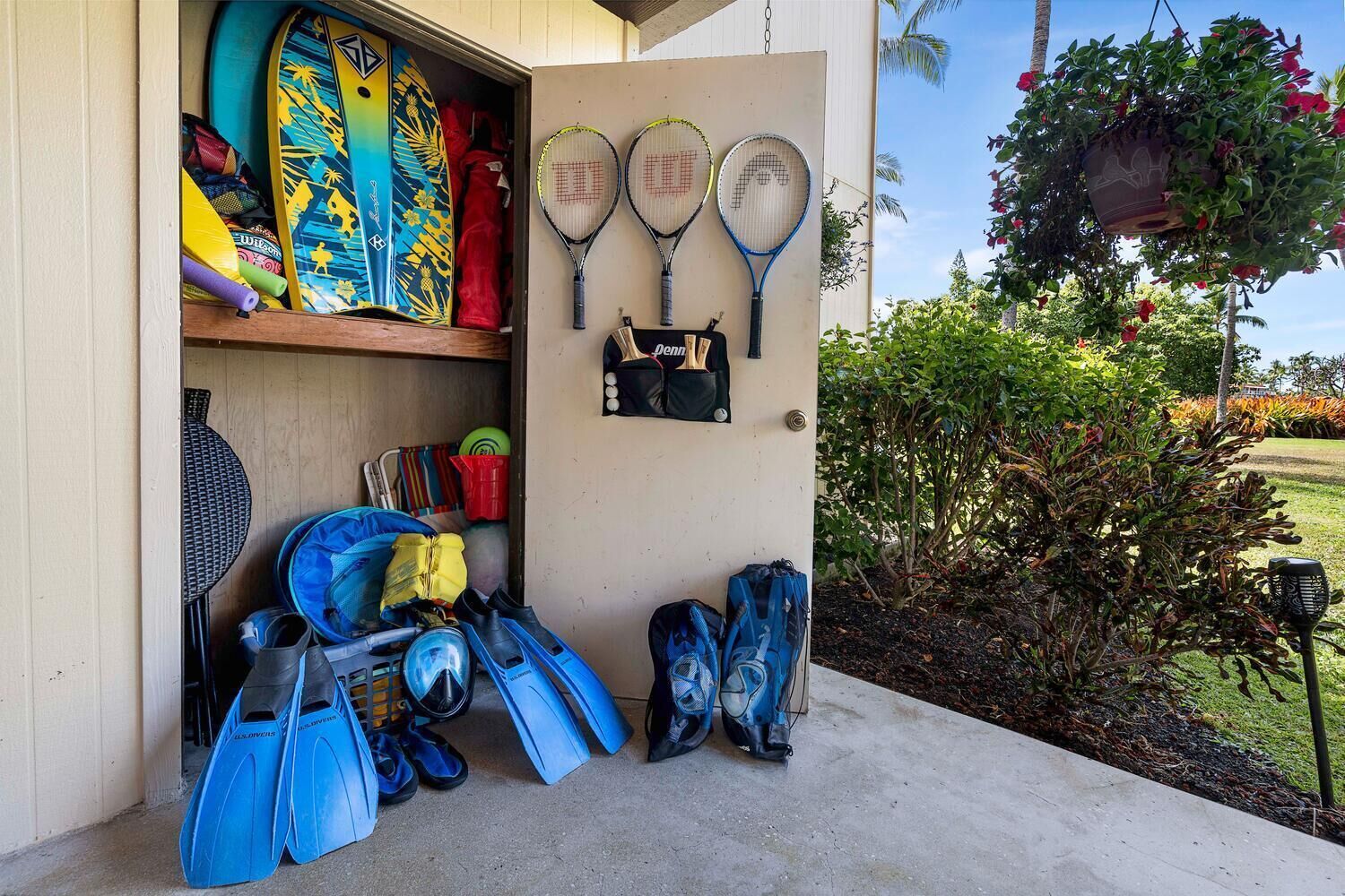 Kona Surf & Racquet Club