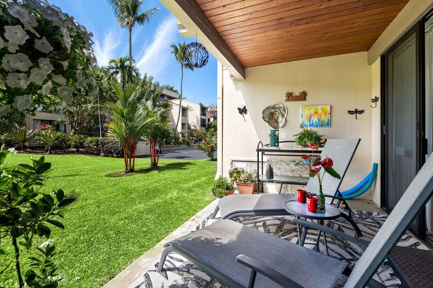 Kona Surf & Racquet Club