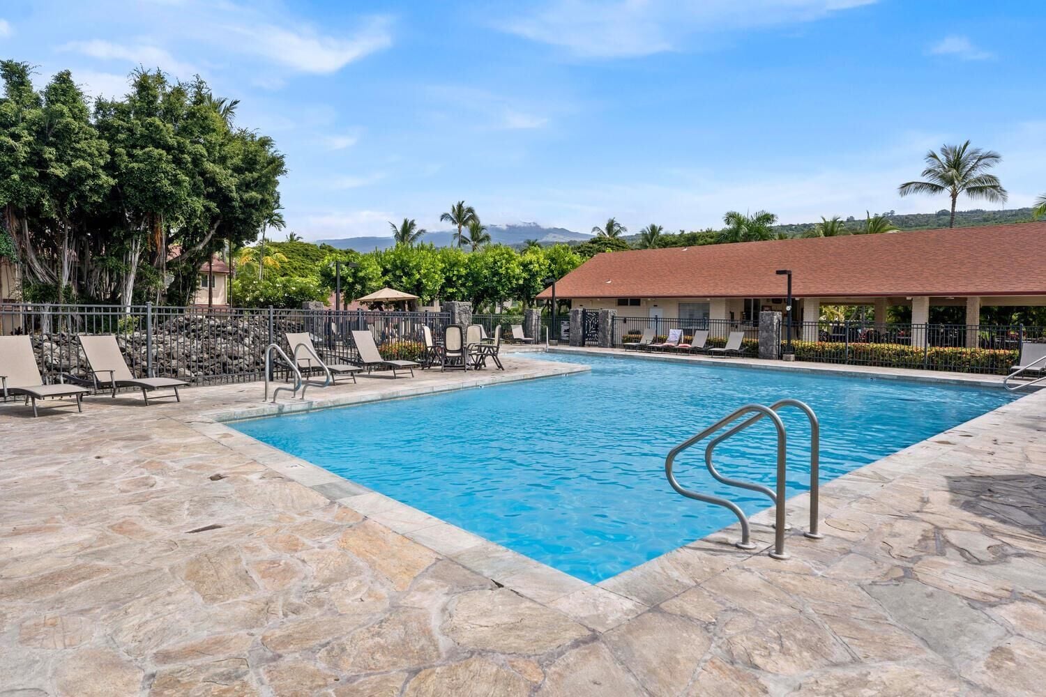 Kona Surf & Racquet Club