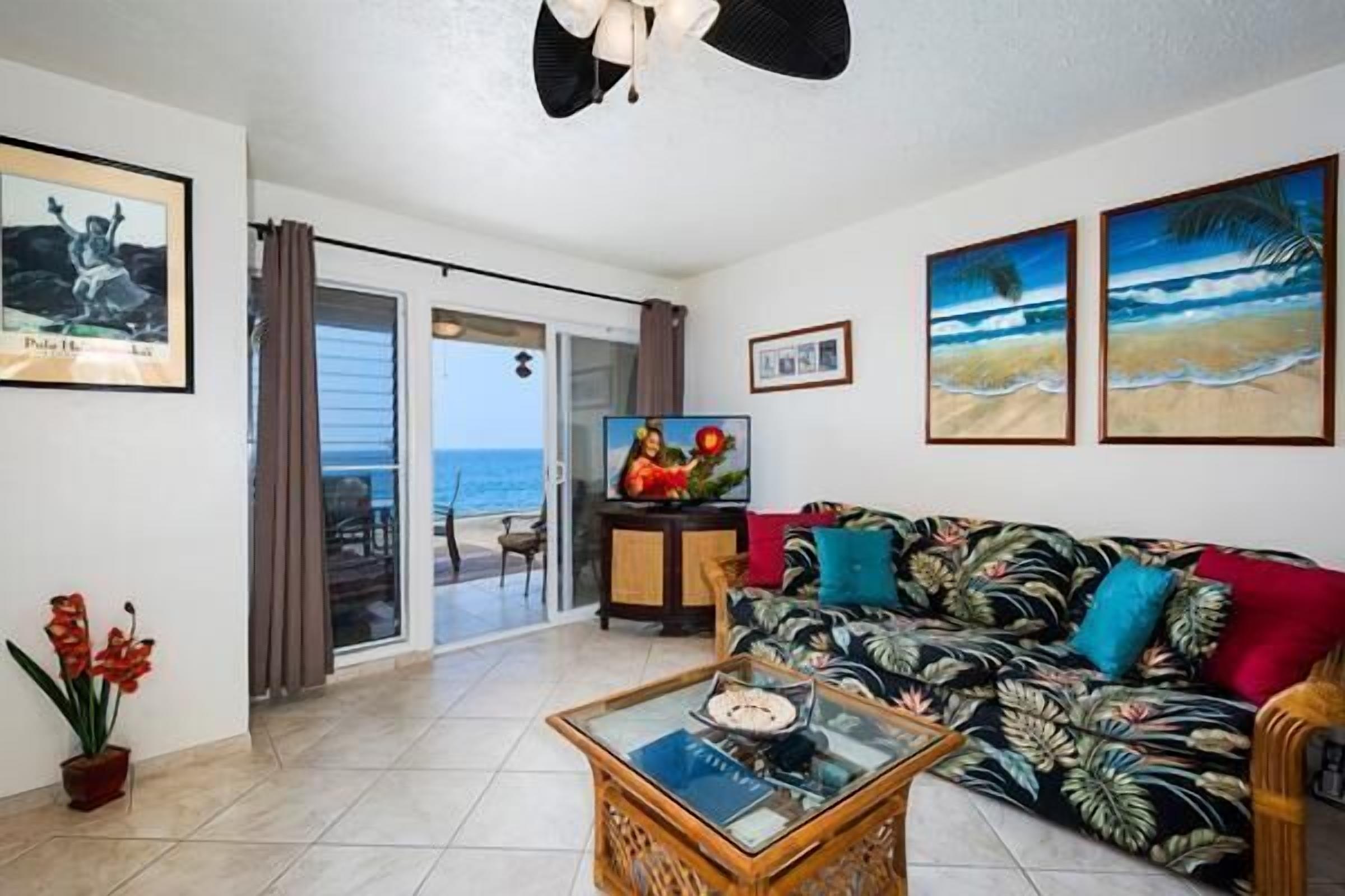 Kona Surf & Racquet Club