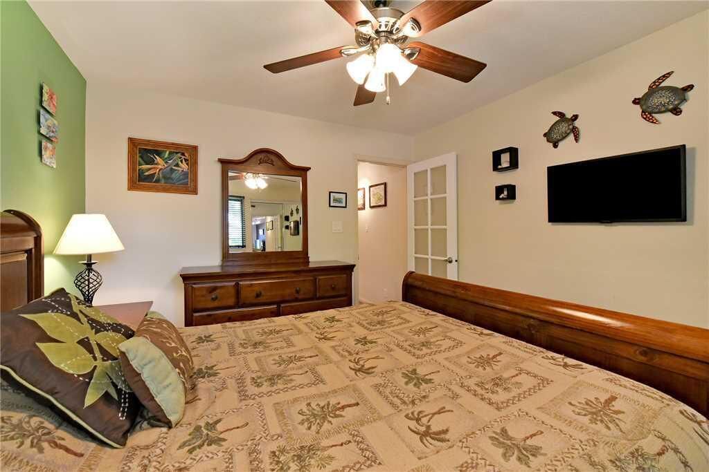 Napili Point Resort by RedAwning