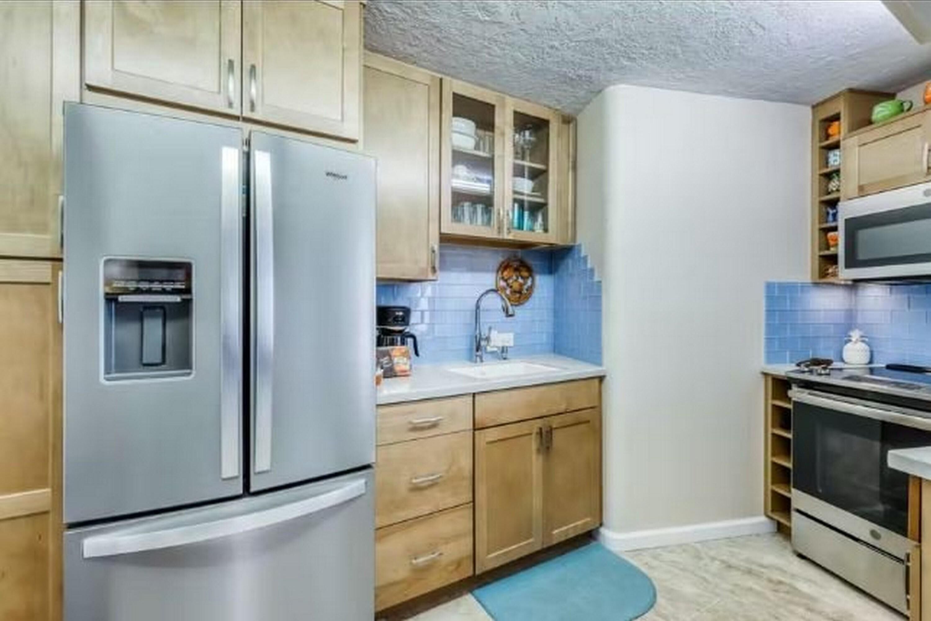 Hale Ono Loa by Maui Life Realty