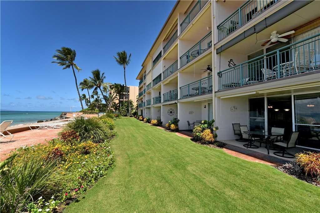 Makani Sands by RedAwning