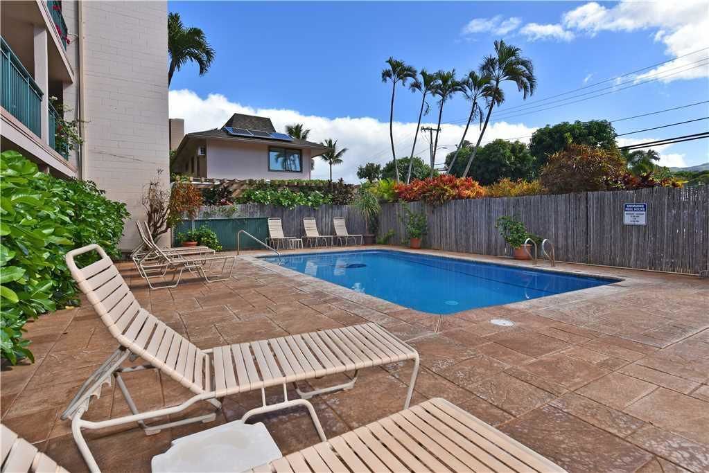 Makani Sands by RedAwning