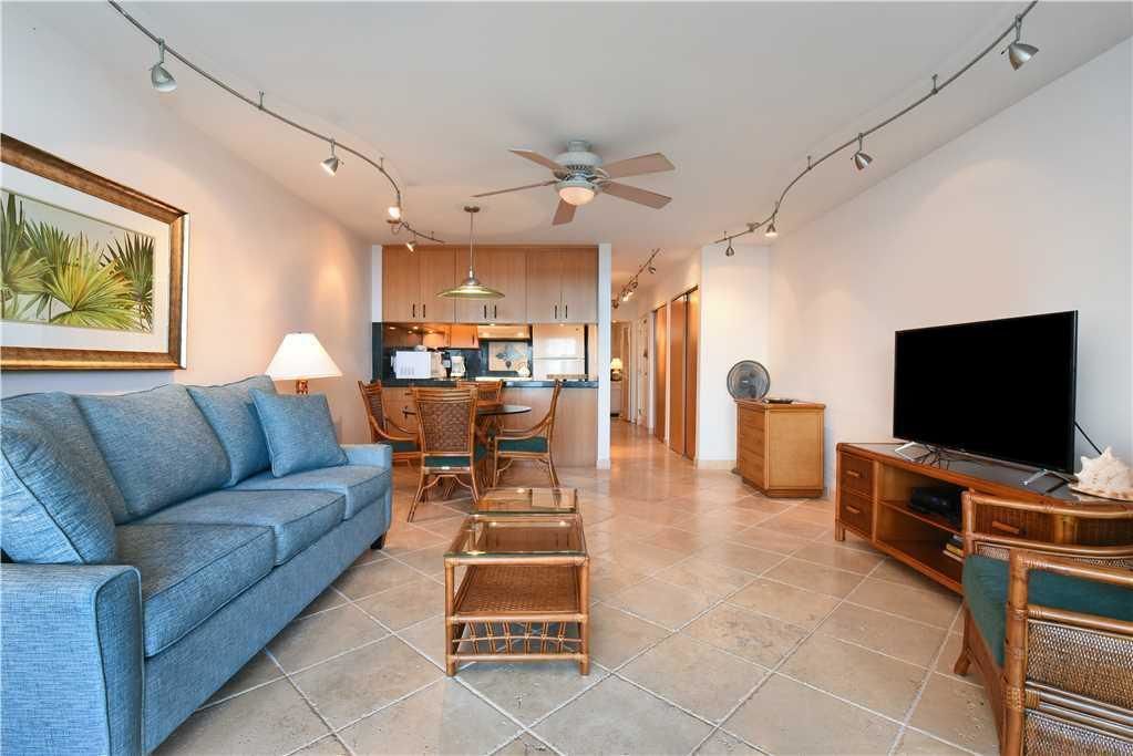 Makani Sands by RedAwning