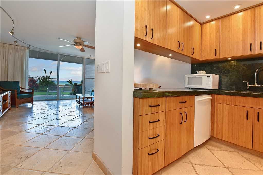 Makani Sands by RedAwning