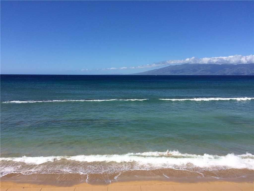 Makani Sands by RedAwning