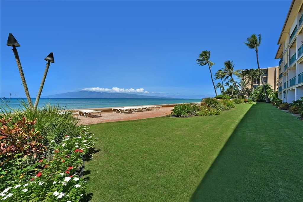 Makani Sands by RedAwning