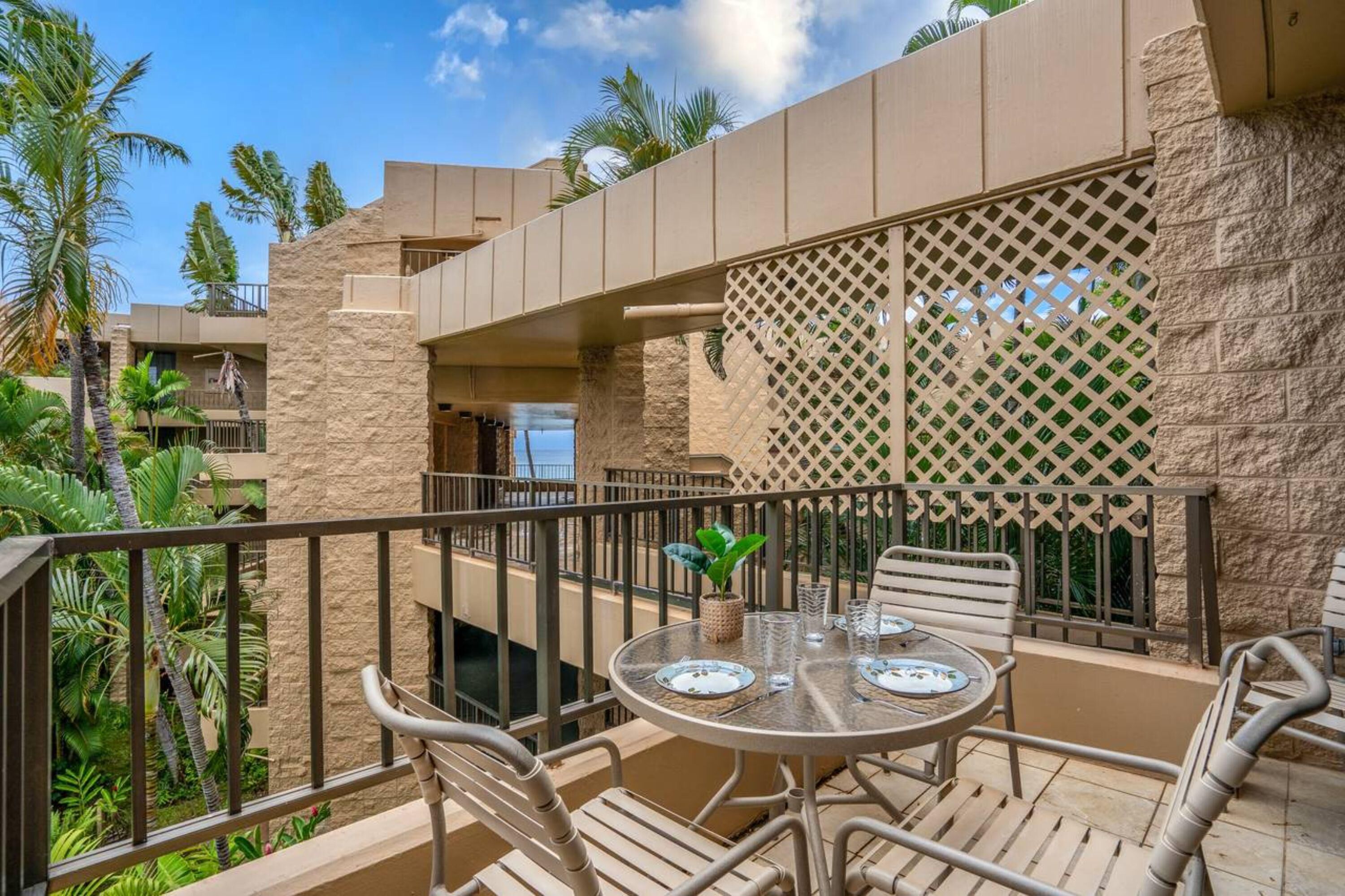 Paki Maui by Coldwell Banker Island Vacations