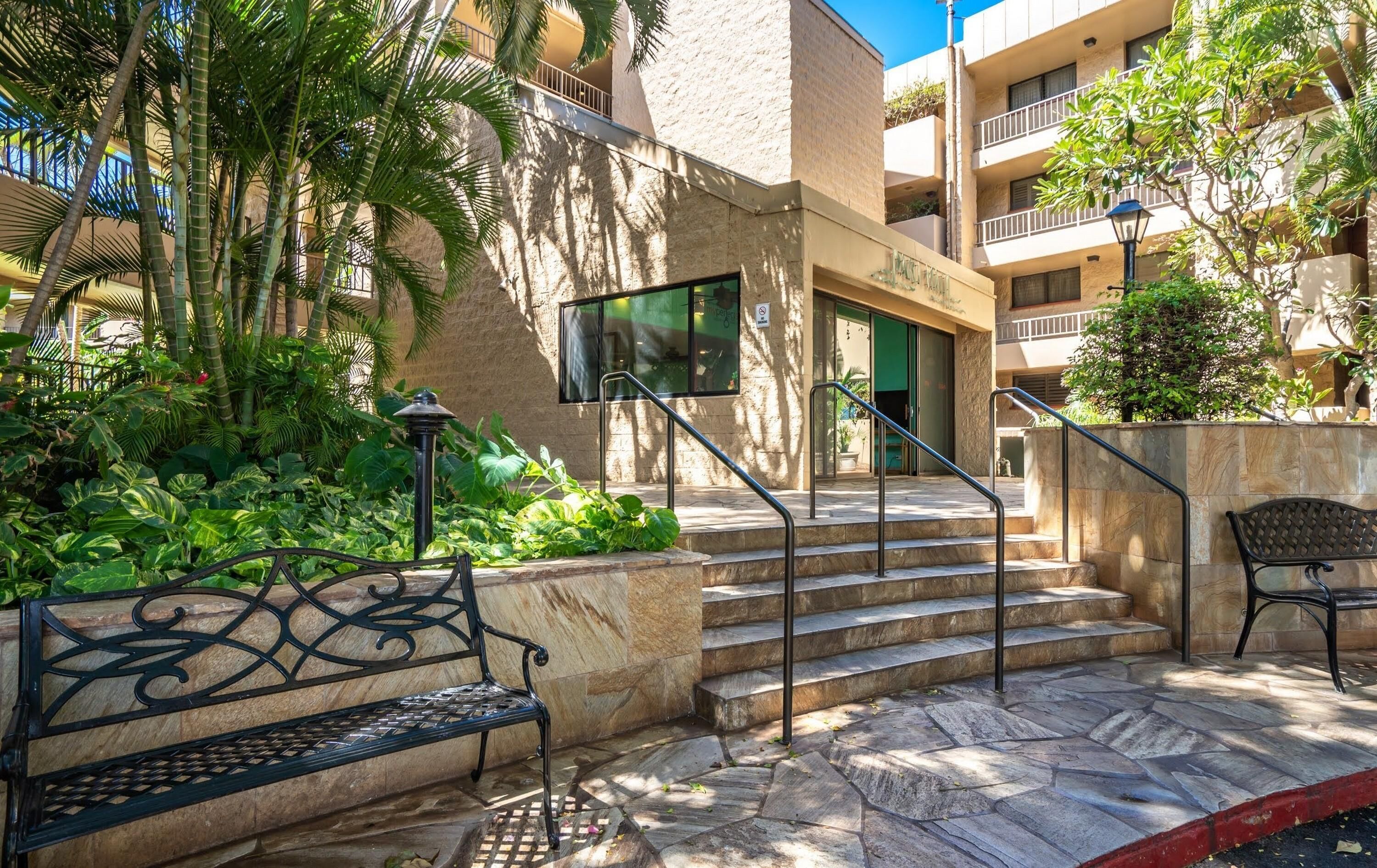 Paki Maui by Coldwell Banker Island Vacations