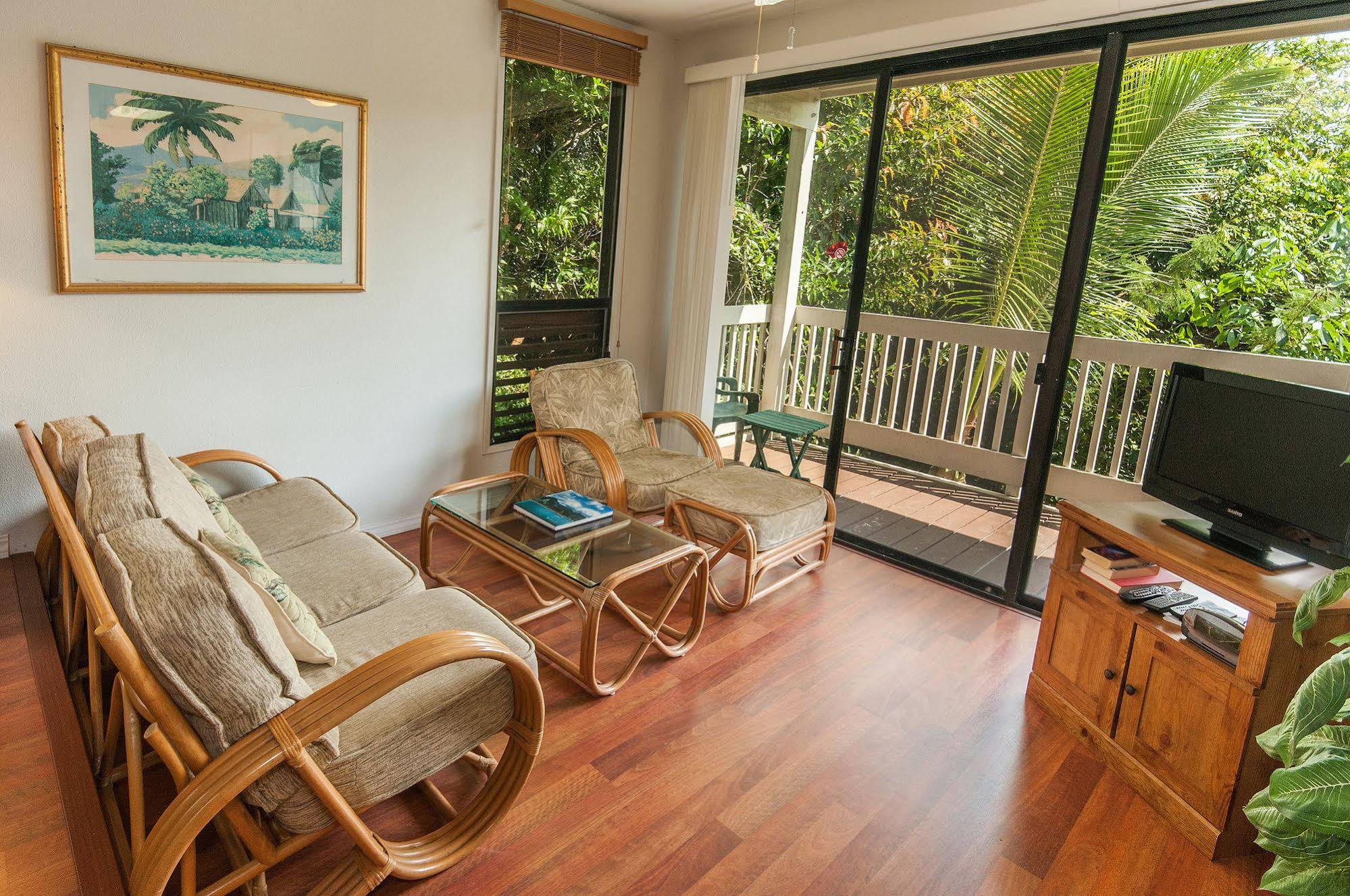 Princeville Oceanfront Villas