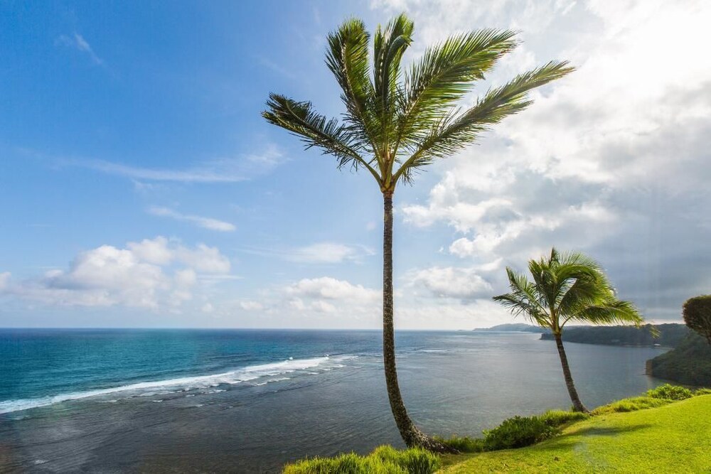 Sealodge at Princeville by RedAwning