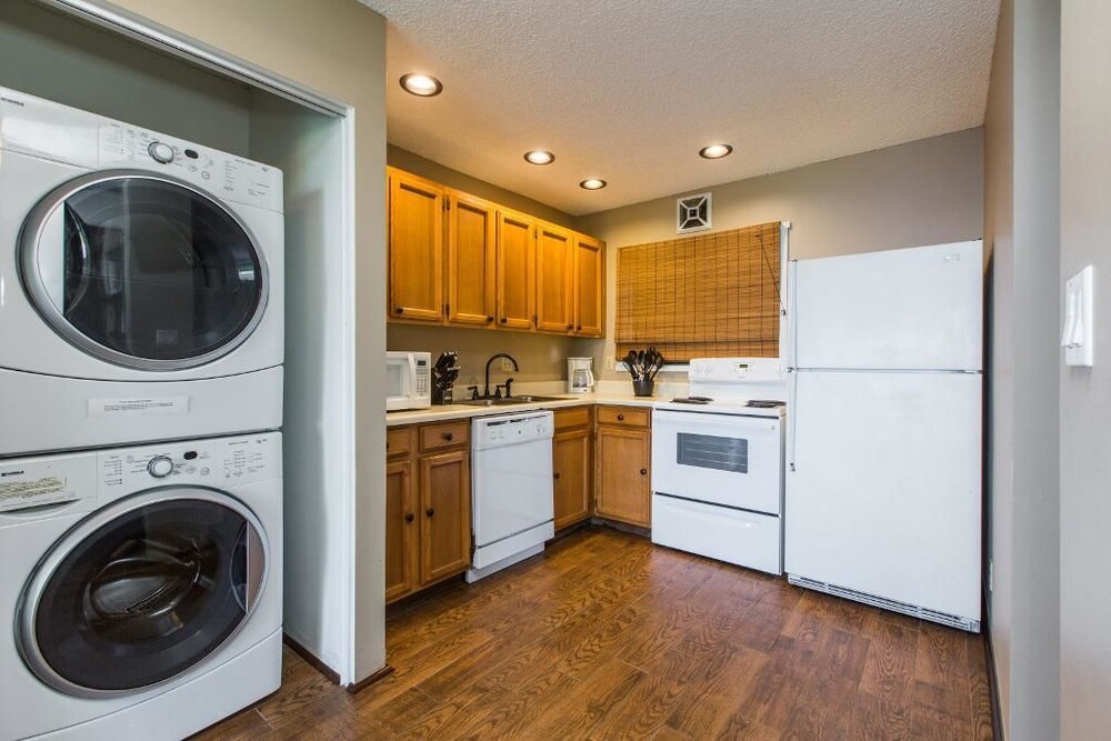 Sealodge at Princeville by RedAwning