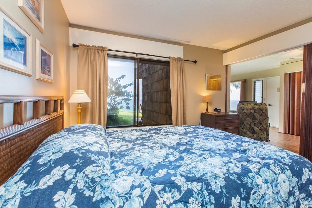 Sealodge at Princeville by RedAwning