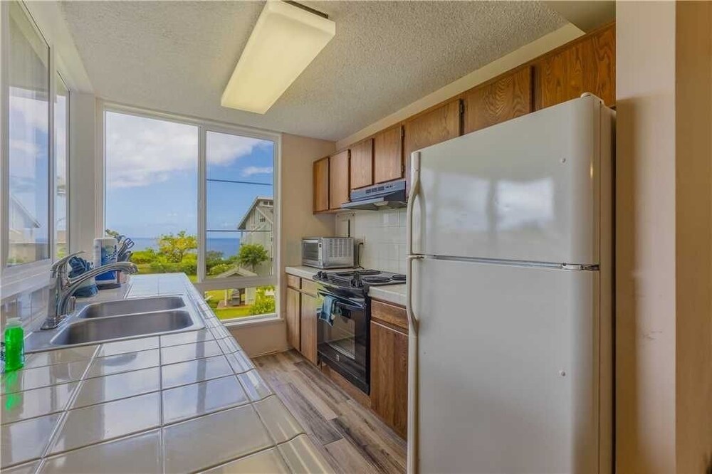 The Cliffs at Princeville by RedAwning