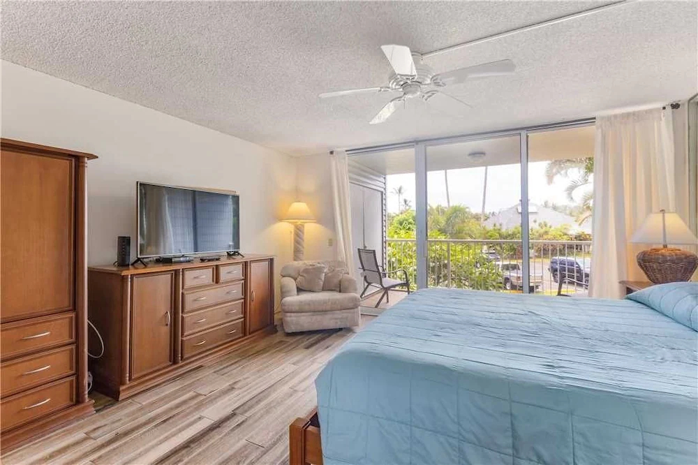 The Cliffs at Princeville by RedAwning