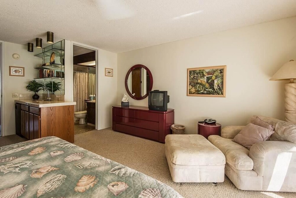 The Cliffs at Princeville by RedAwning