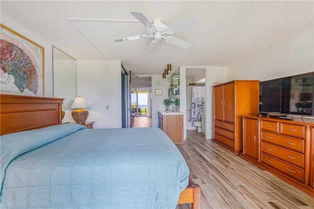 The Cliffs at Princeville by RedAwning