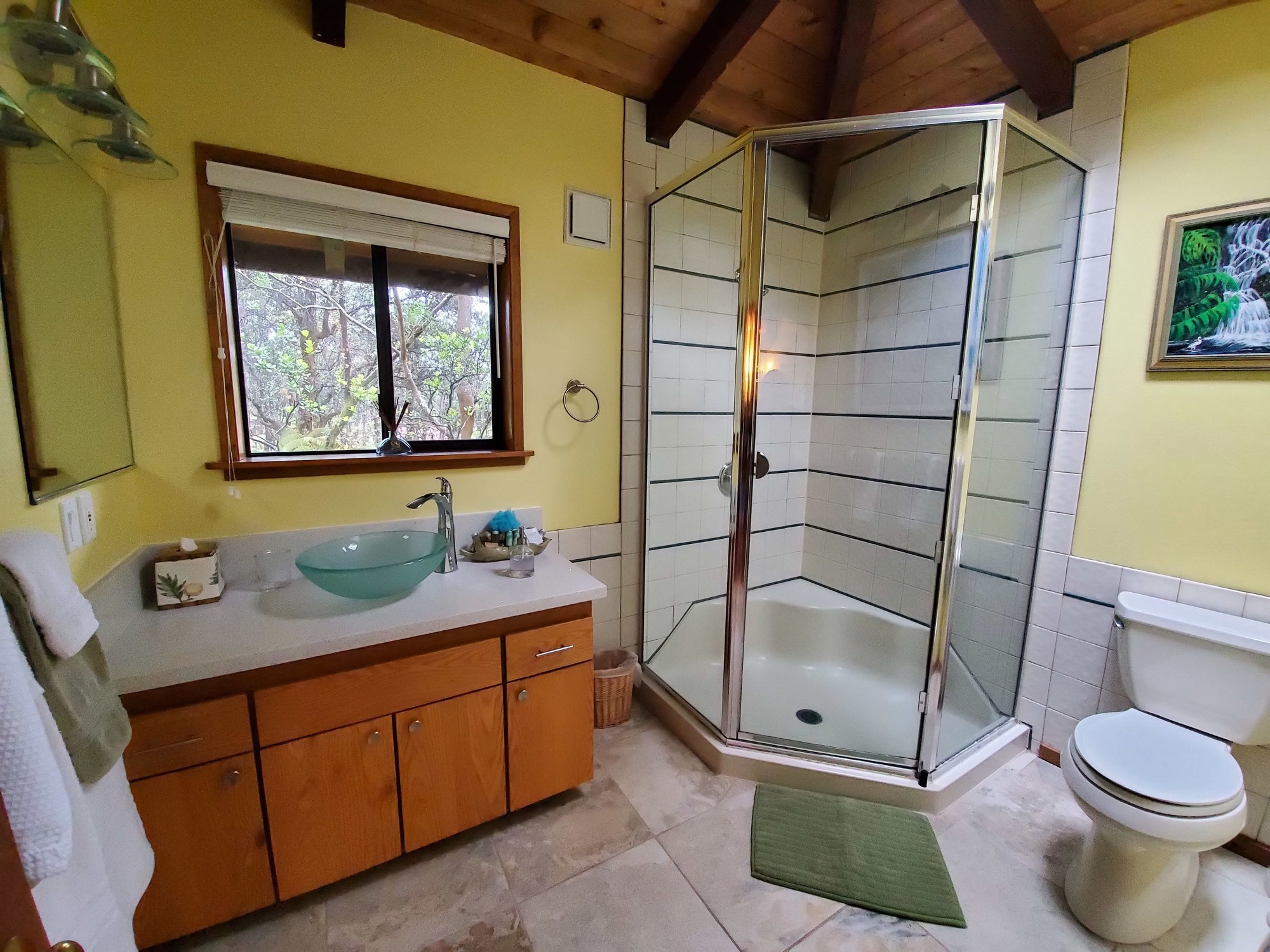 The Guest Cottages at Volcano Acres Tree House