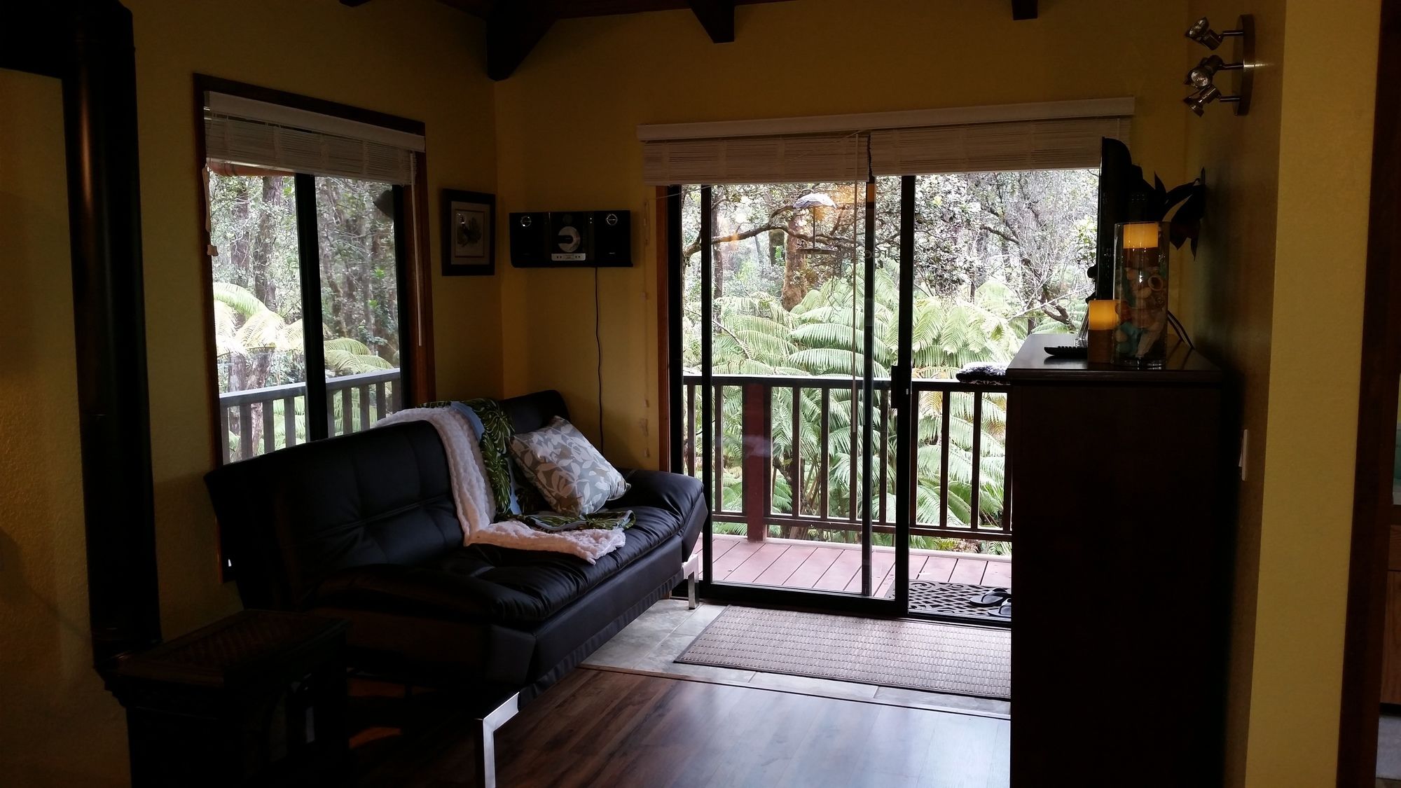 The Guest Cottages at Volcano Acres Tree House