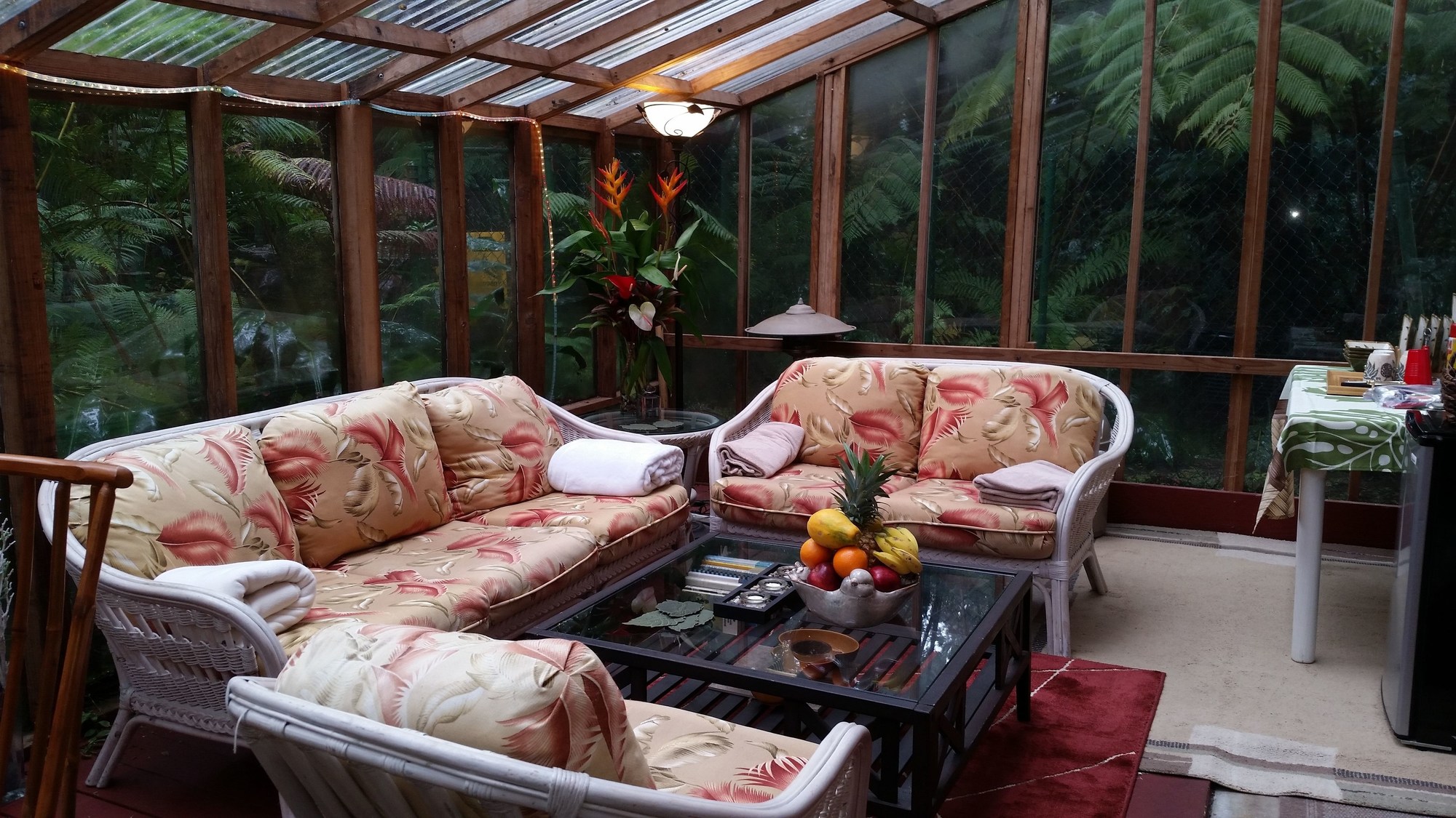 The Guest Cottages at Volcano Acres Tree House