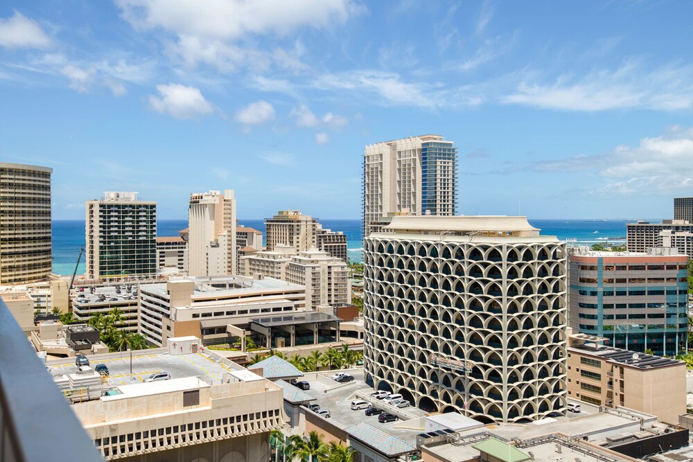 Marine Surf Waikiki