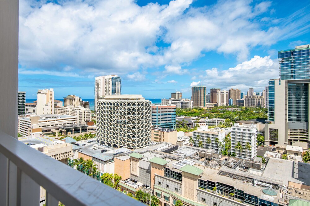 Marine Surf Waikiki