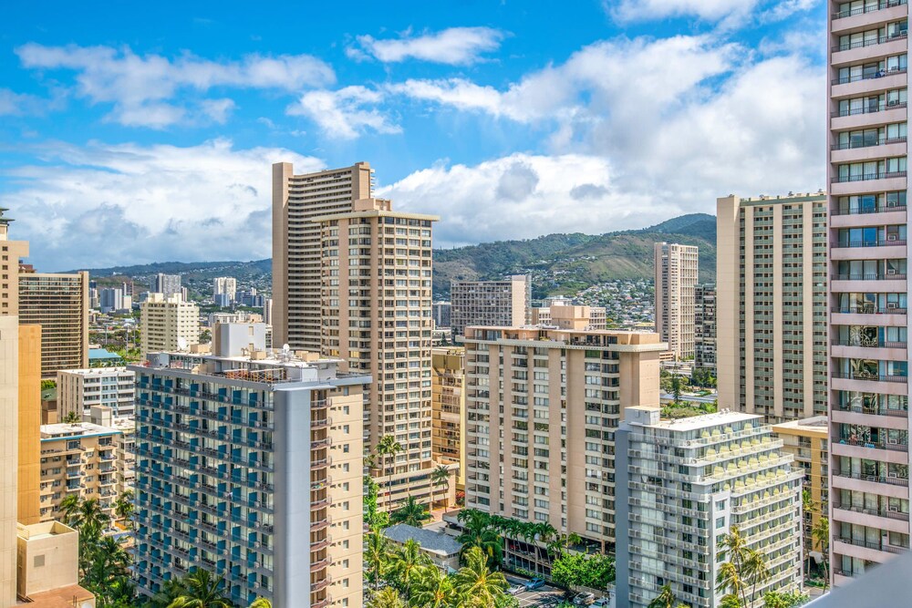 Marine Surf Waikiki