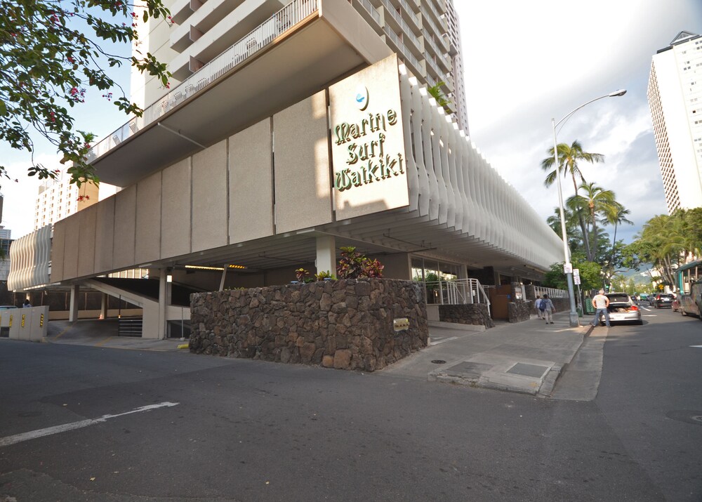 Marine Surf Waikiki by RedAwning