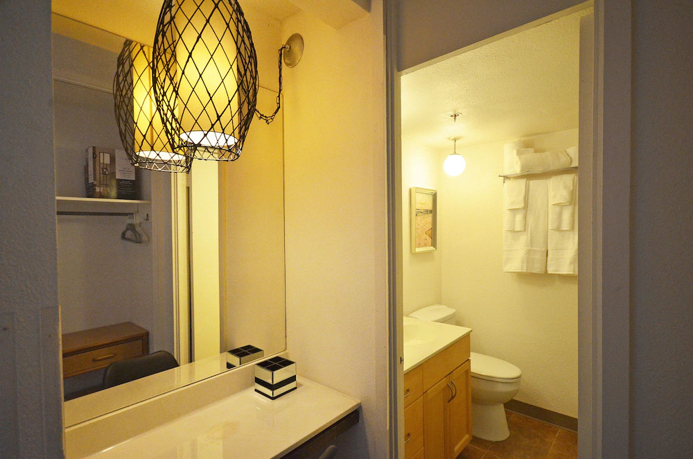 Marine Surf Waikiki by RedAwning