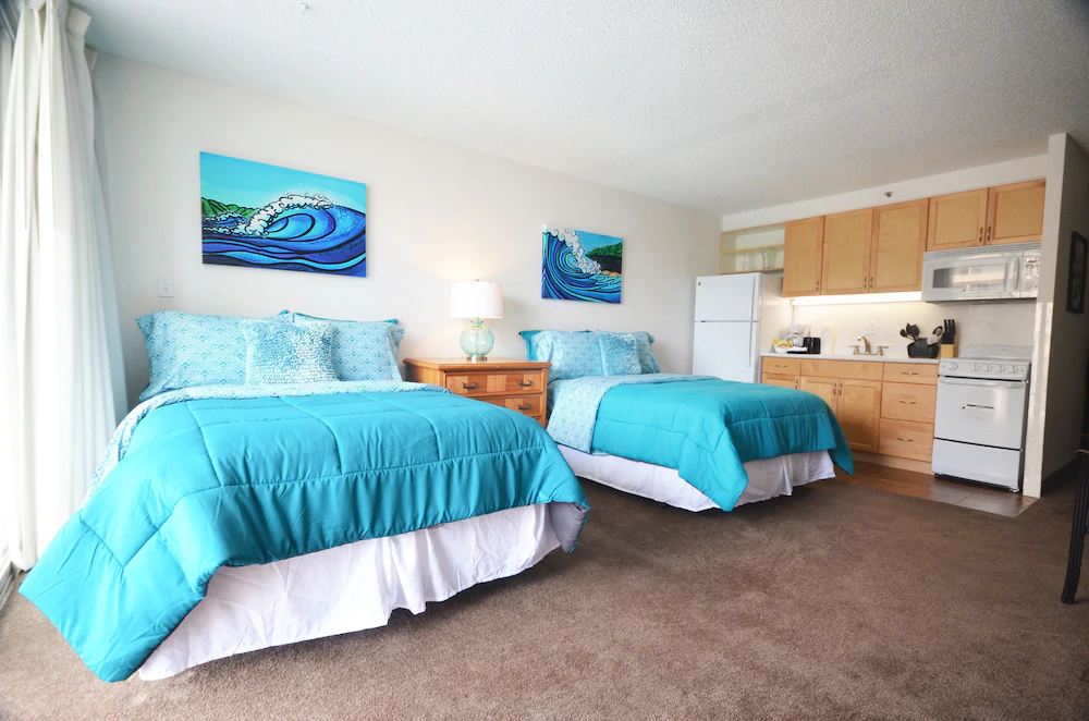 Marine Surf Waikiki by RedAwning