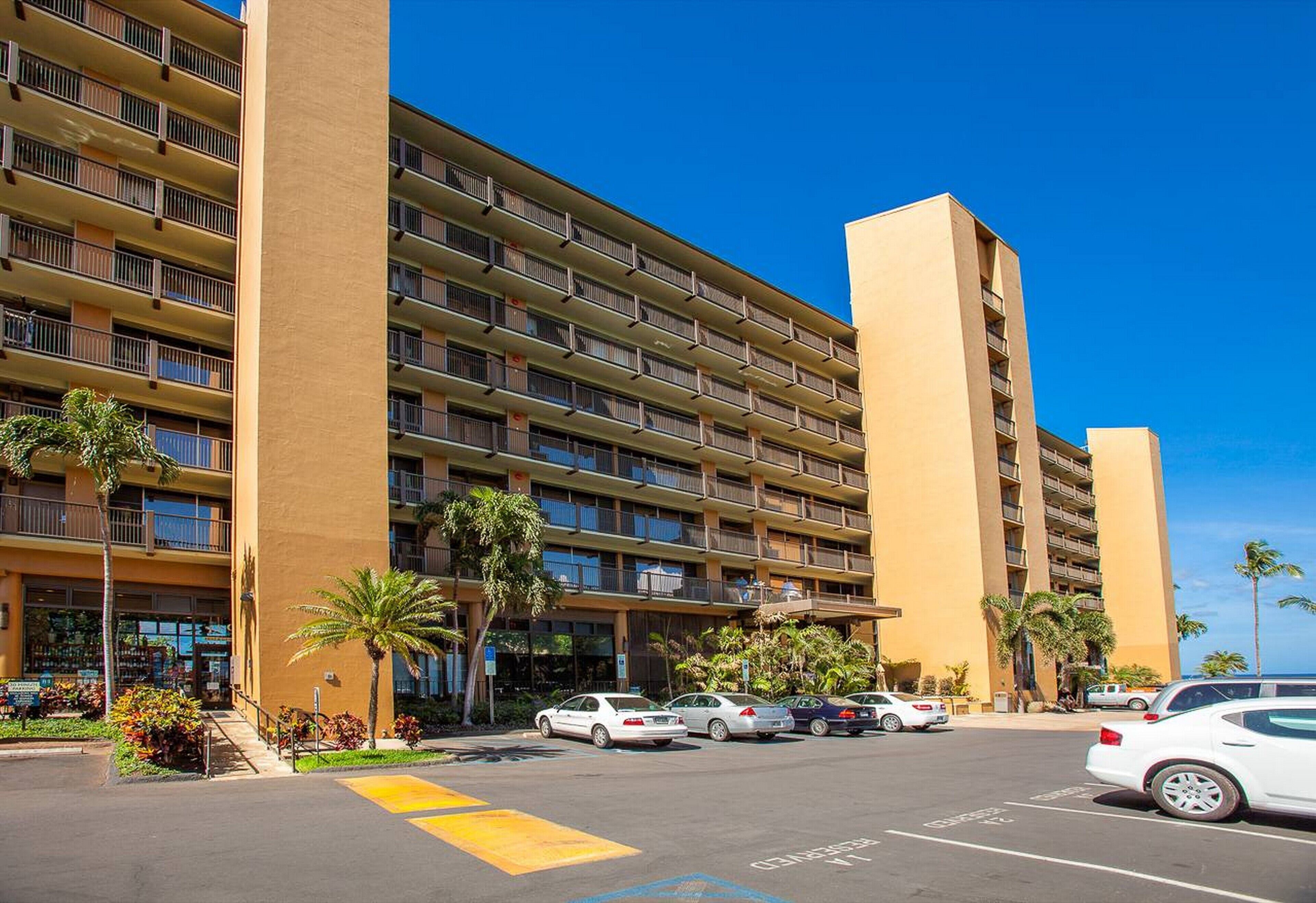 Mana Kai Maui by Coldwell Banker Island Vacations