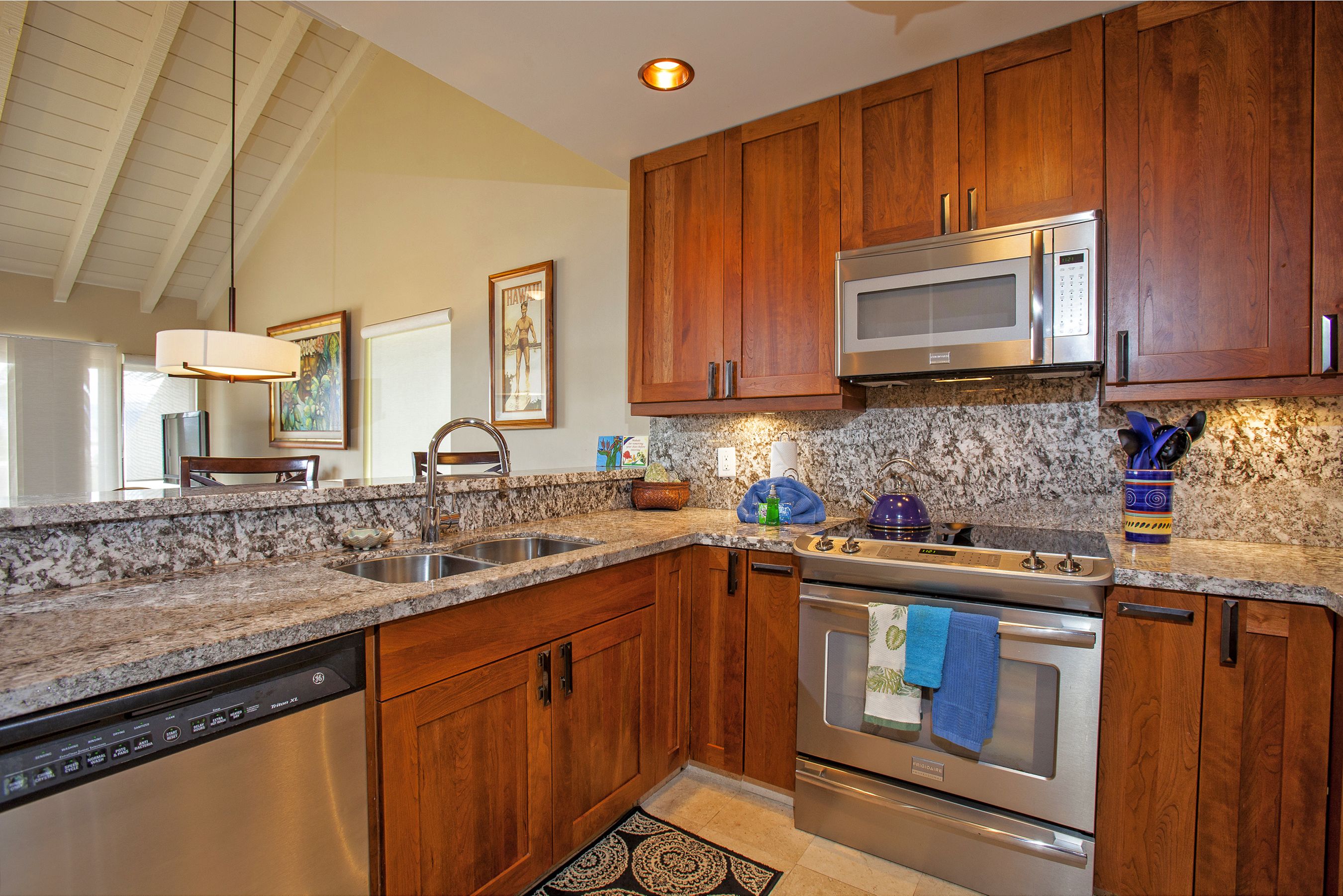 Maui Kamaole by Maui Condo and Home