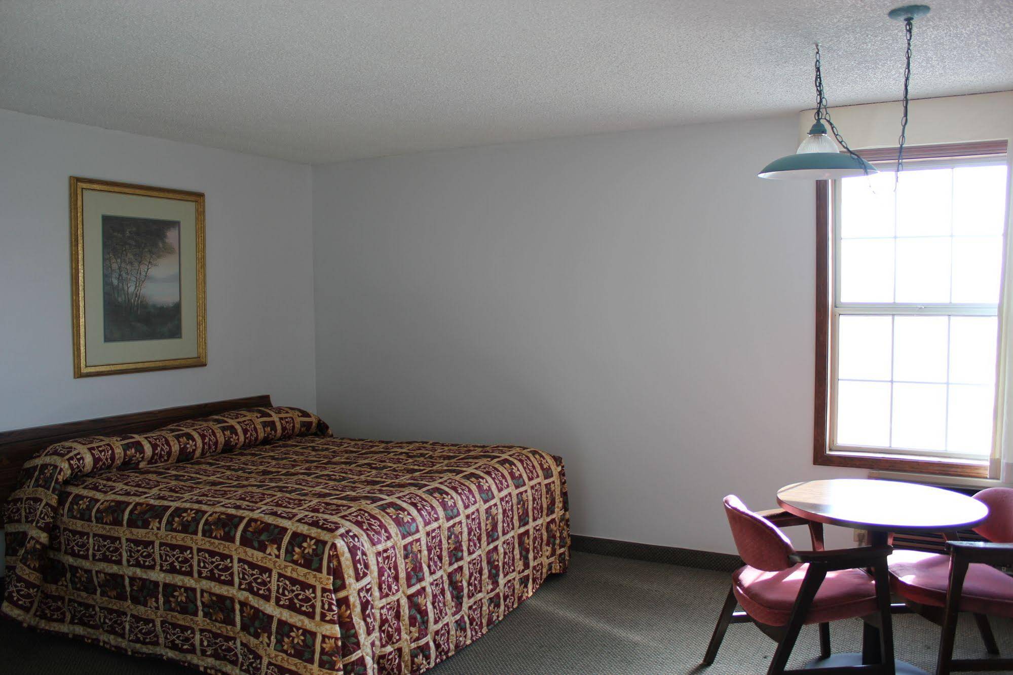 Amber Inn Motel