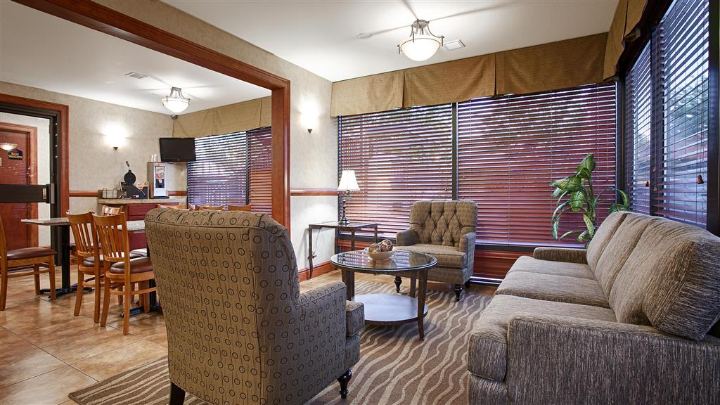 Airport Inn
