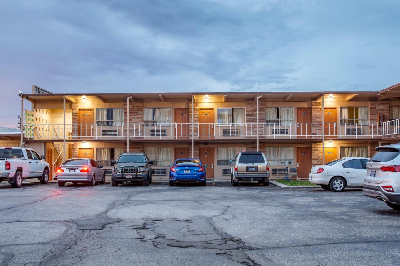 Budget Inn