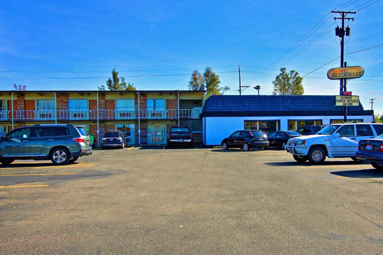 Budget Inn