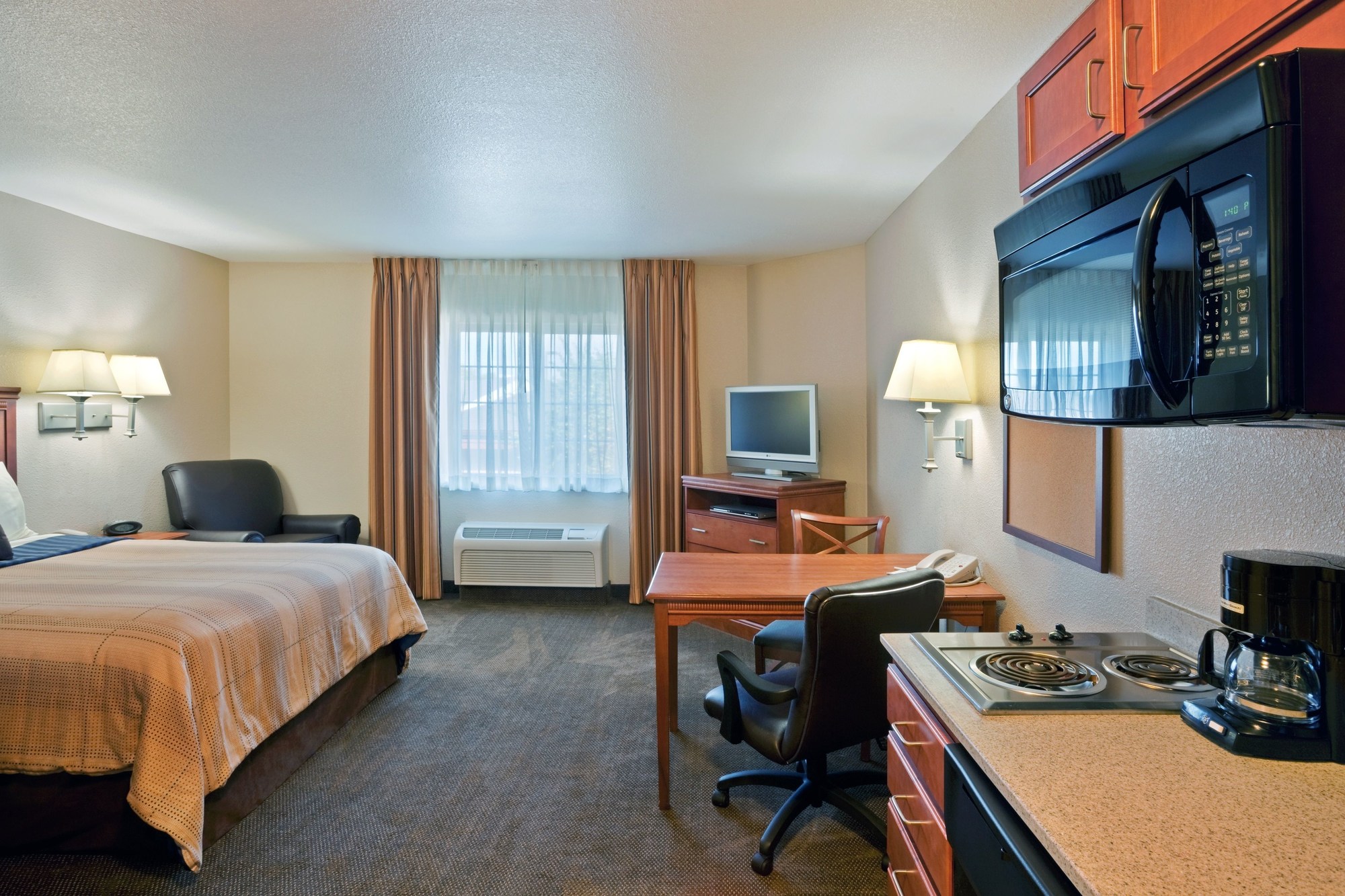 Candlewood Suites Boise - Towne Square