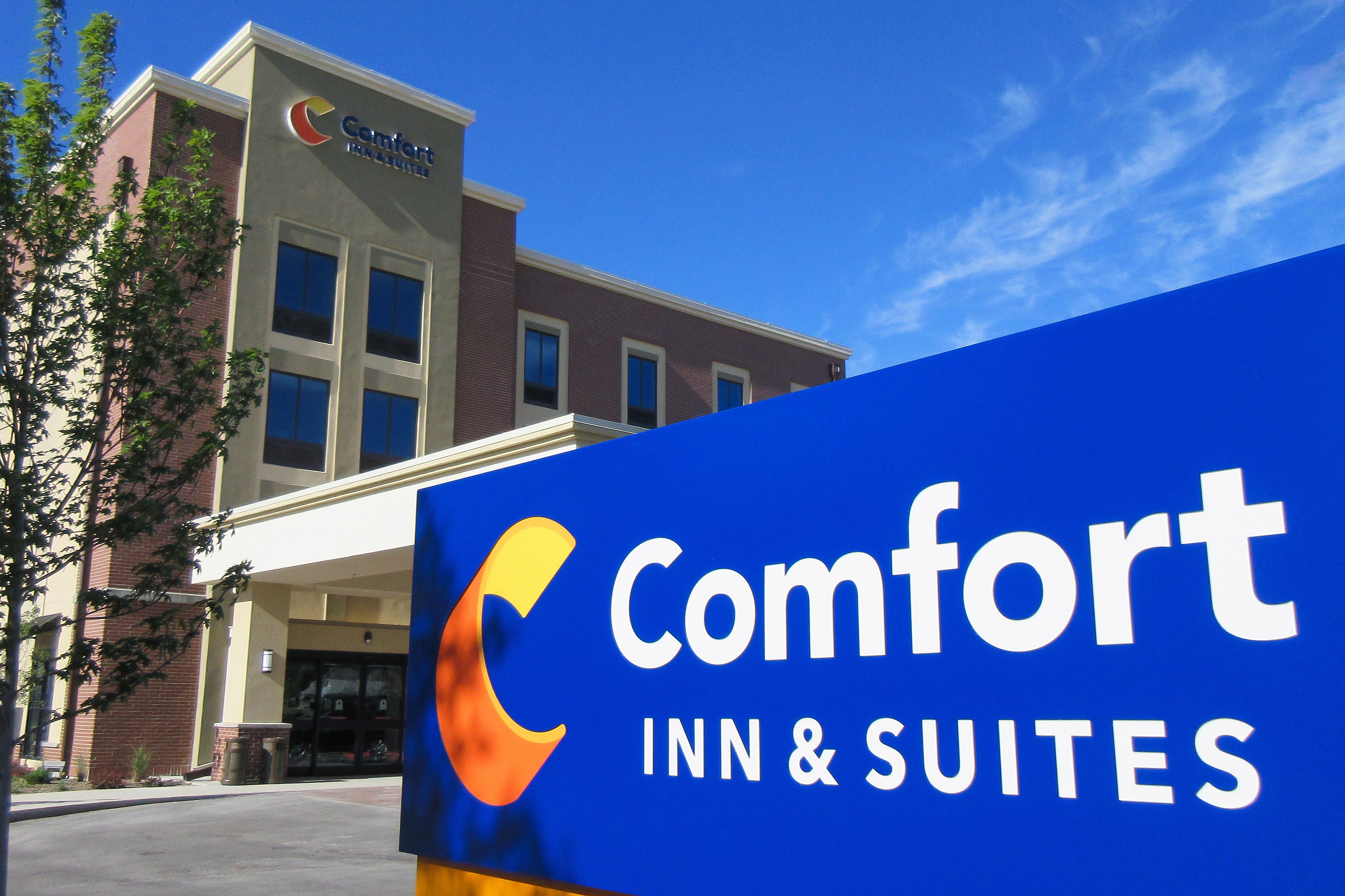 Comfort Inn & Suites