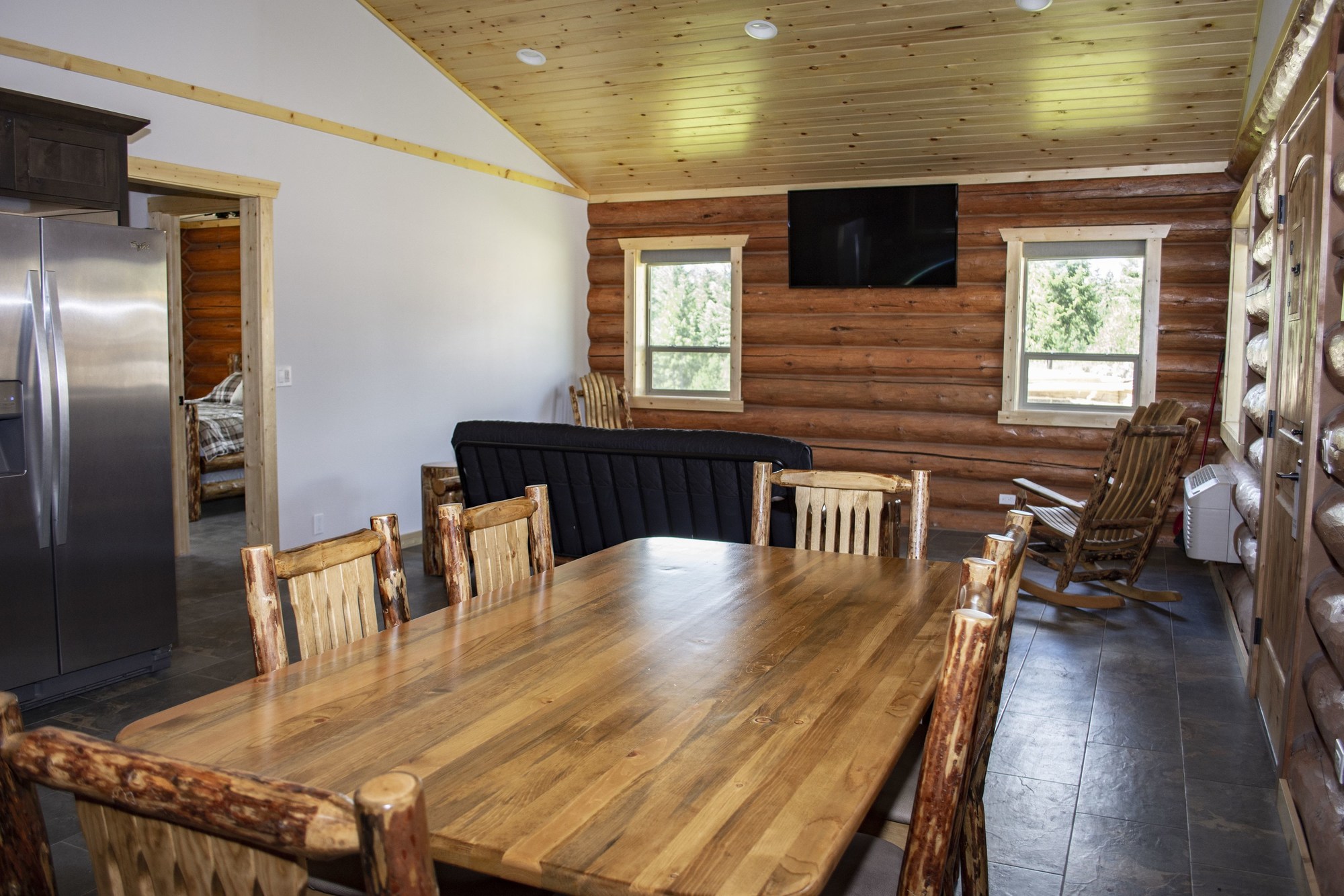 Bonners Ferry Log Inn