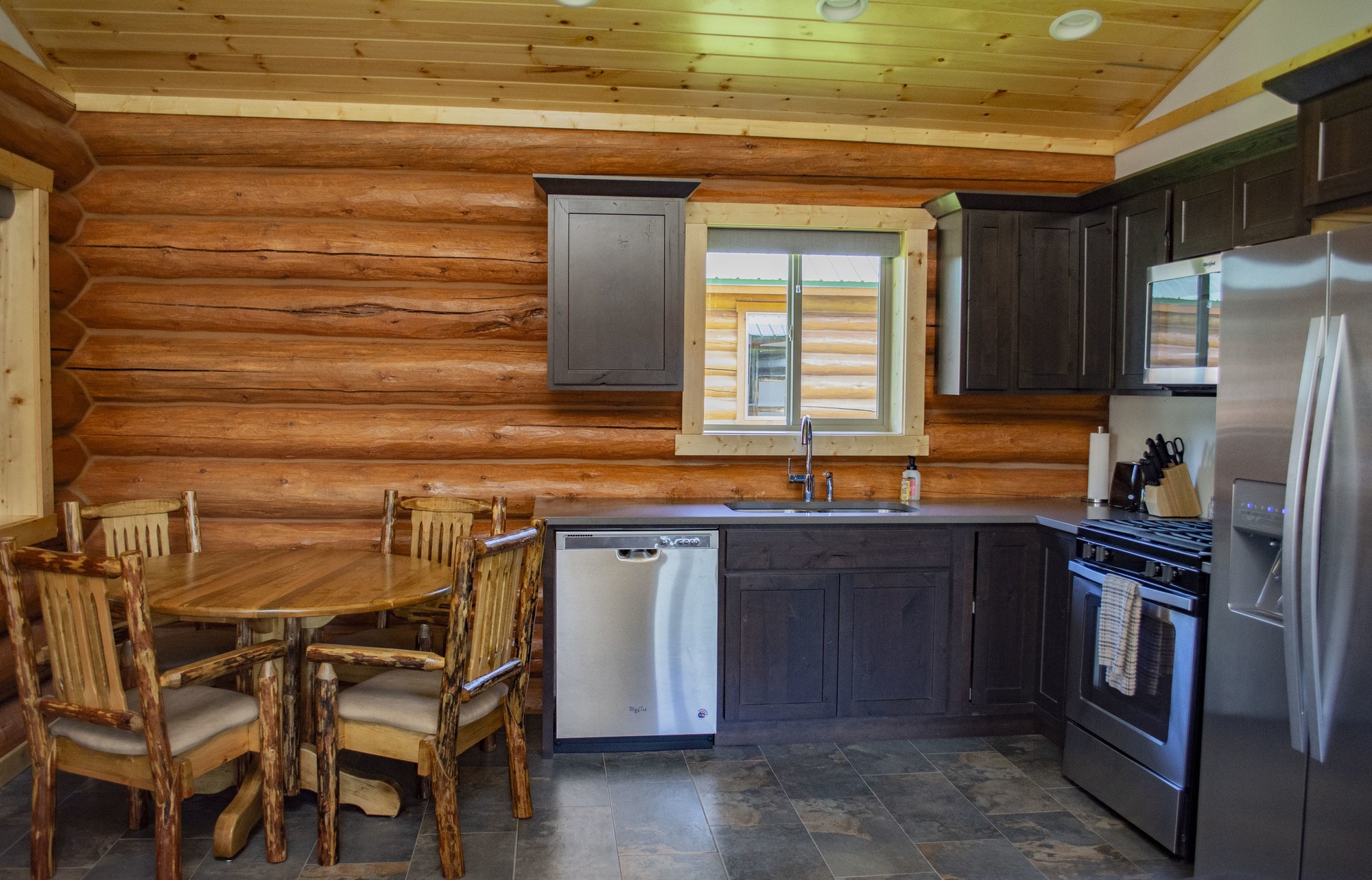 Bonners Ferry Log Inn