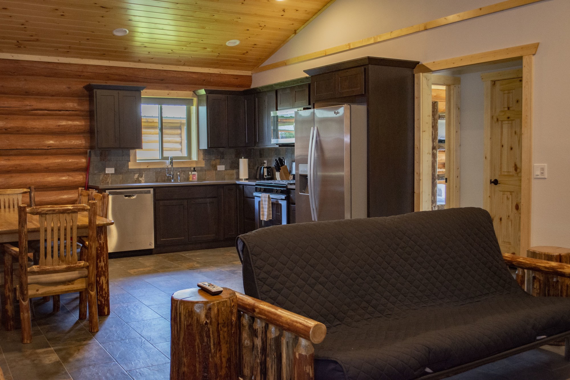 Bonners Ferry Log Inn