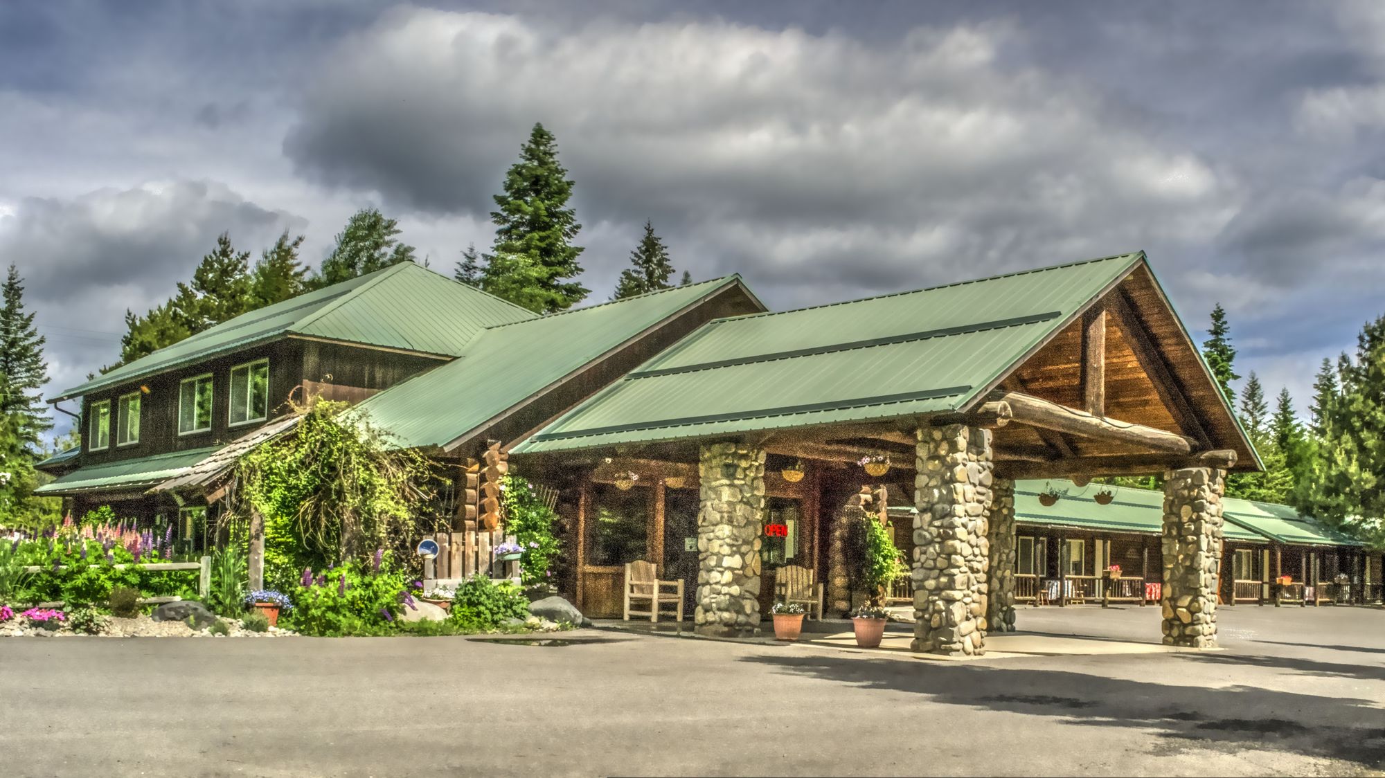 Bonners Ferry Log Inn