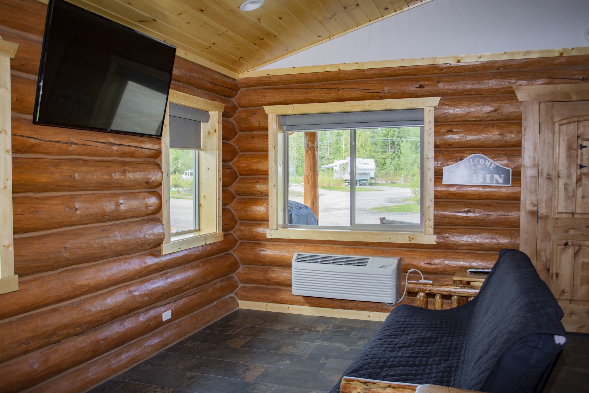 Bonners Ferry Log Inn