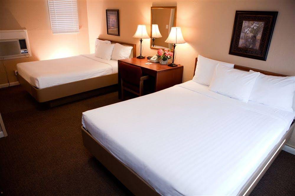 Oregon Trail Inn