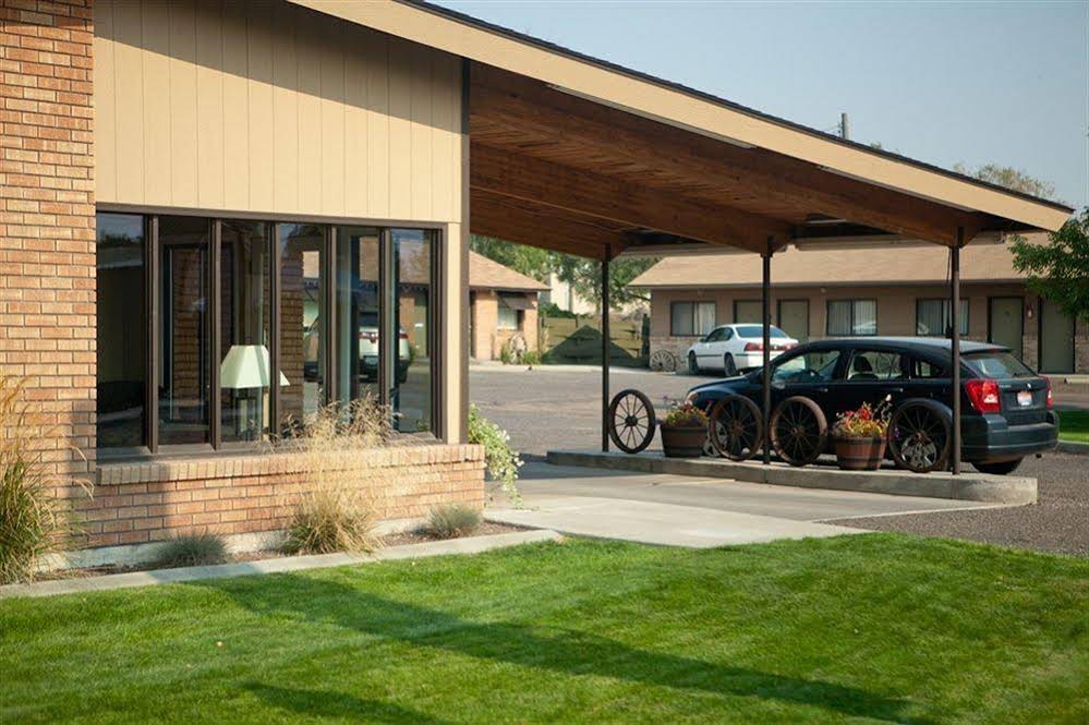 Oregon Trail Inn