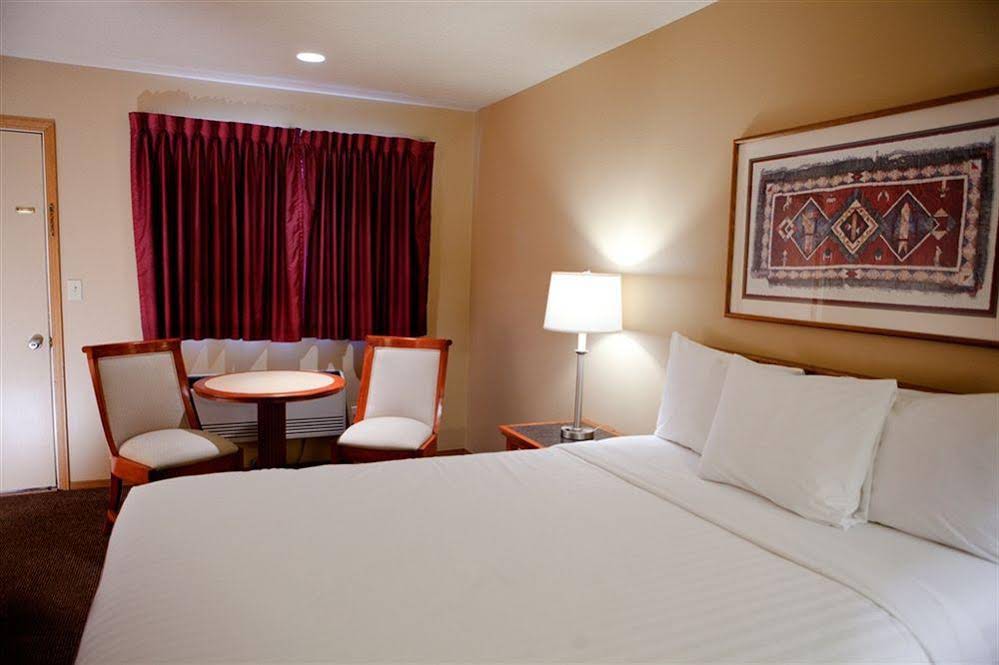 Oregon Trail Inn
